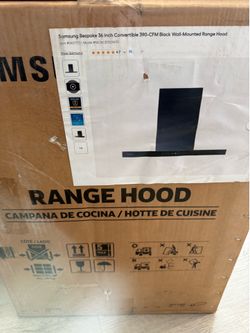 Samsung Bespoke 36” Convertible 390 CFM Black Wall-Mounted Range Hood – New