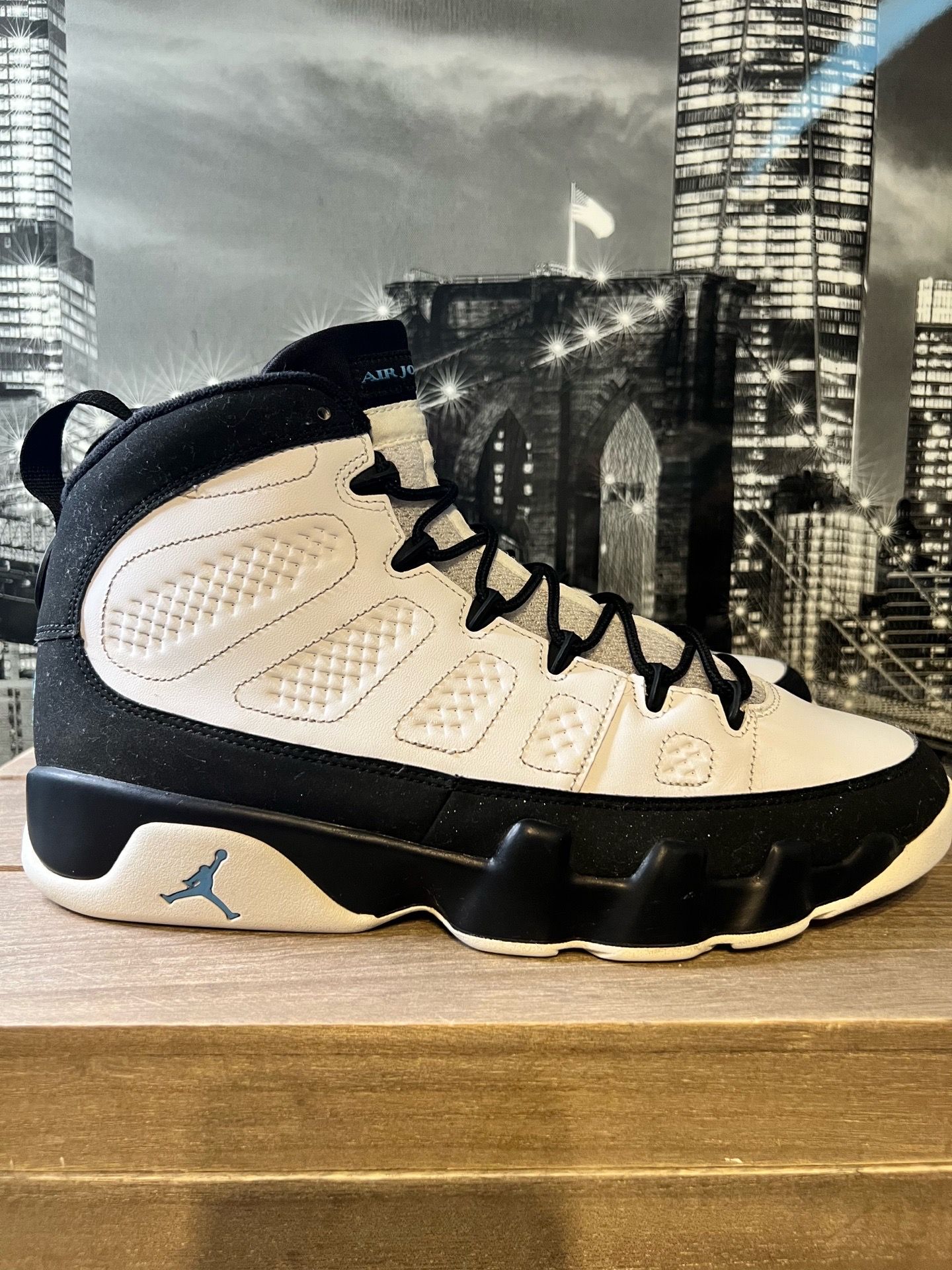 Jordan 9 Carolina Blue Size 11 $100