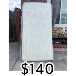 TWIN MATTRESS WITH BOX SPRING