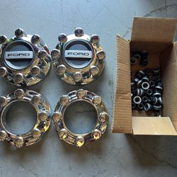 Brand New Ford Super Duty Center Caps And Lugs