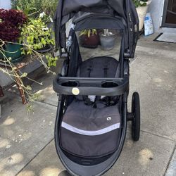Baby Trend Infant car seat and stroller