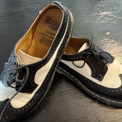 Doc Martin Wing Tip Shoes. Black and white. 