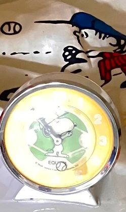 Snoopy clock
