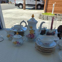 Vintage Bavarian China Wintering 