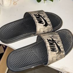 Nike slides