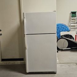 Kenmore Refrigerator 