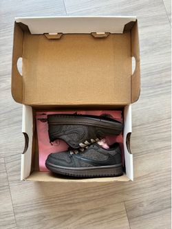 Size 10C jordan 1 low