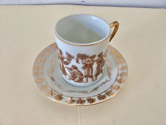 Vtg. Roman / Greek Figures 1950s Porcelain Demitasse Cup + Saucer Gold Accents