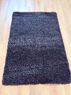 Beautiful Shag Area Rug 6’x4’