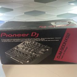 Pioneer DJM-900NXS2 Mixer in Box - Never Used