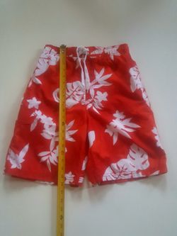 Kanu Surf boys swimming shorts size L(14-16)