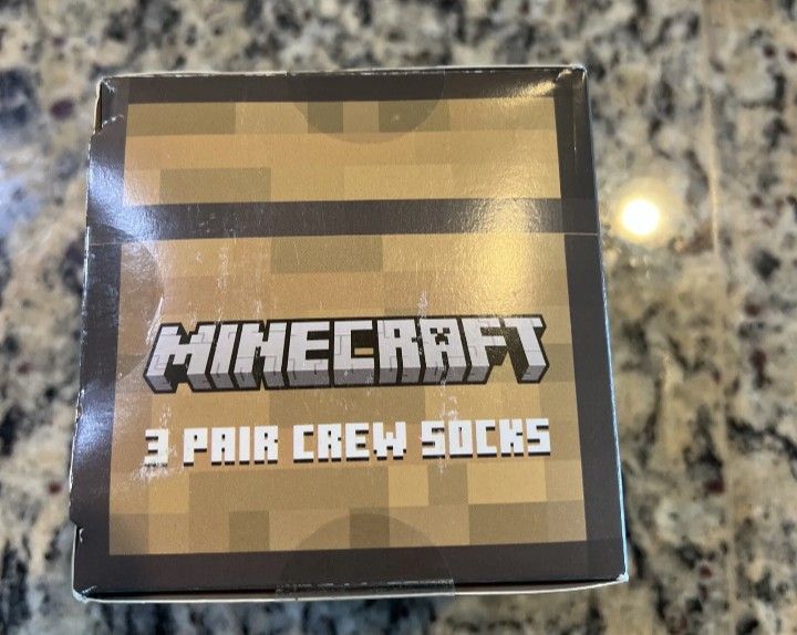 Minecraft 3 Pair Mens Crew Socks Size 10-13... CHECK OUT MY PAGE FOR MORE ITEMS