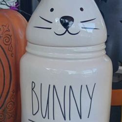 New Rae dunn Bunny Canister 