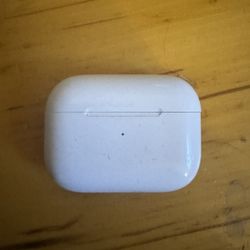 AirPods Pro (2nd Gen) + EarPods (Free)