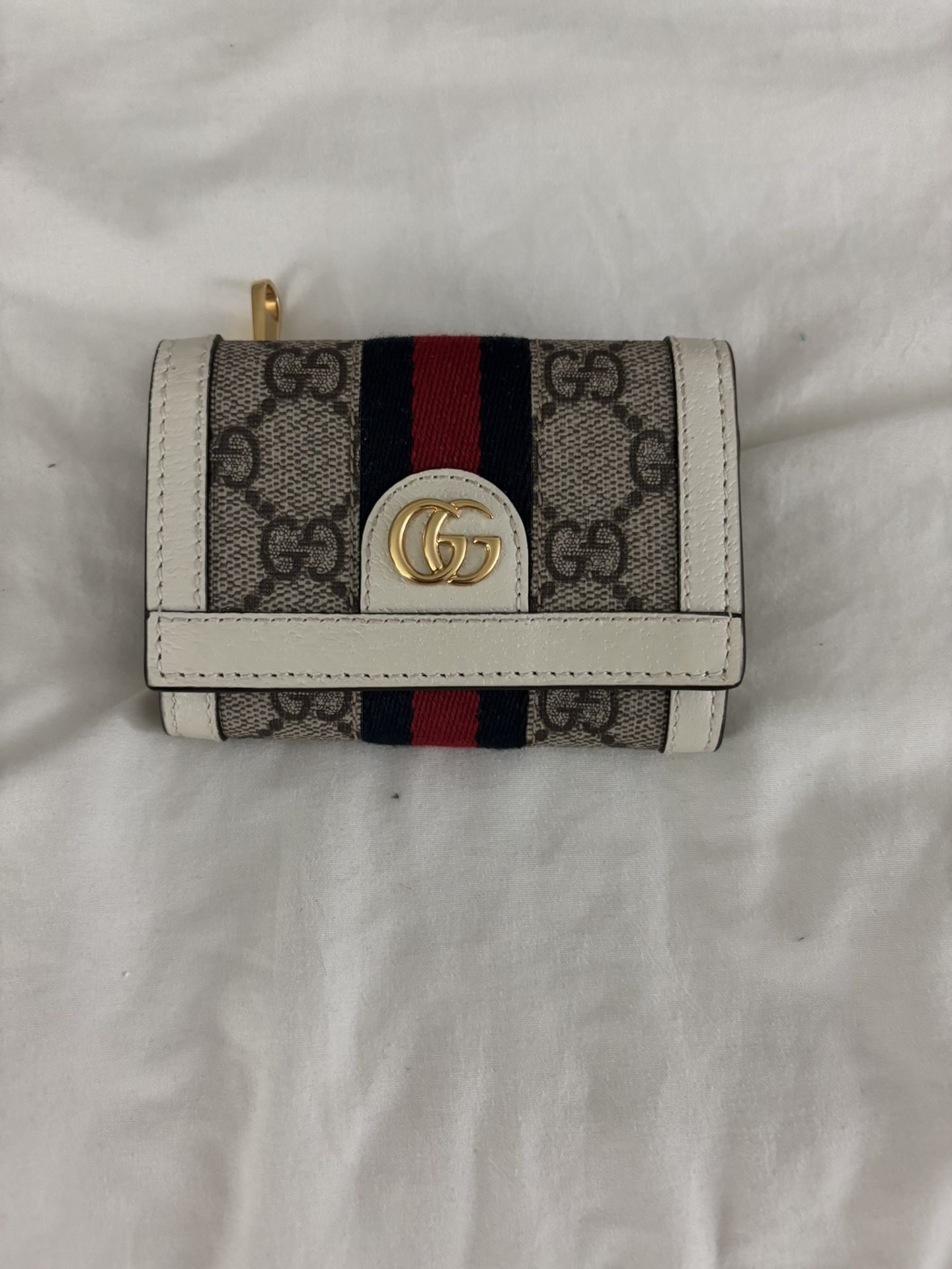 Gucci Cream And Red Wallet With Signature Design