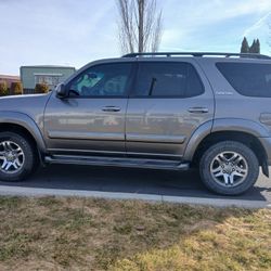 Toyota Sequoia 