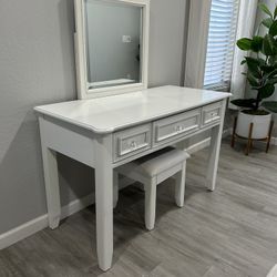 Elegant White Makeup Vanity