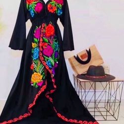 Vestidos Mexicanos Bordados ✨ Mexican Dresses & Blouses, Women & Girls ✨ ✨ Prices Vary - Precios Variados 