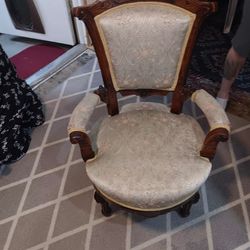 Antique Slipper Chair