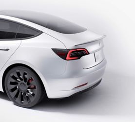 2017-2023 model 3 performance carbon fiber spoiler