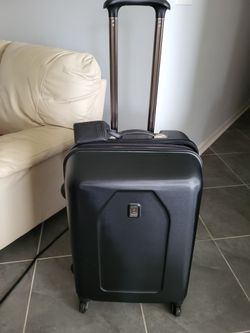25" Travel Pro Luggage Plus Extras