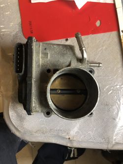Throttle body for Toyota Sienna 2006