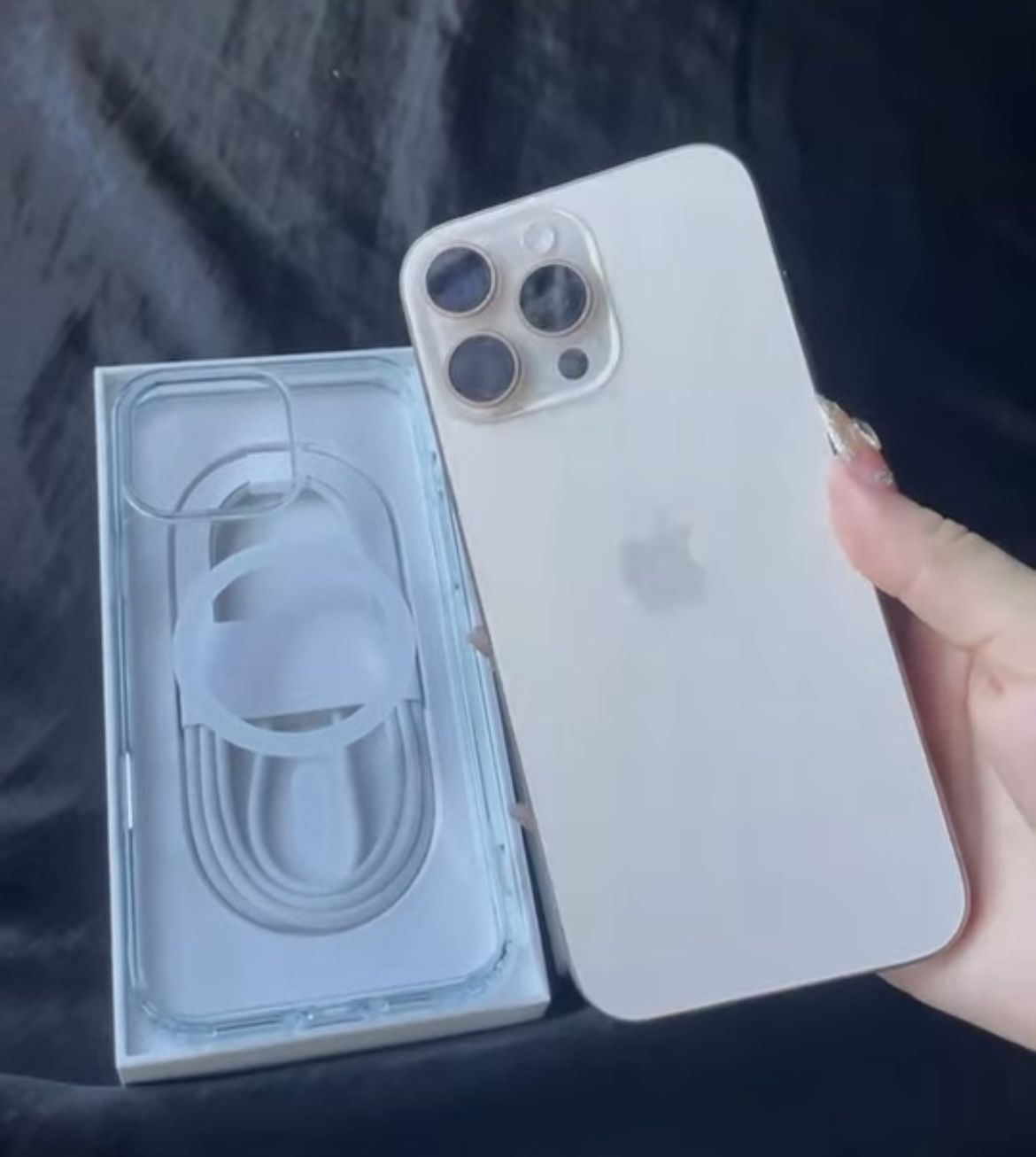 iPhone 16 Promax