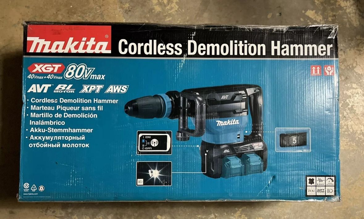 BRAND NEW Makita 80V XGT BL 28lb Cordless Demo Hammer Kit