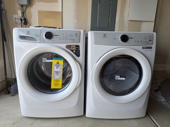 Electrolux washer and dryer