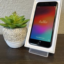 iPhone SE 3rd Generation Verizon 64GB - Black