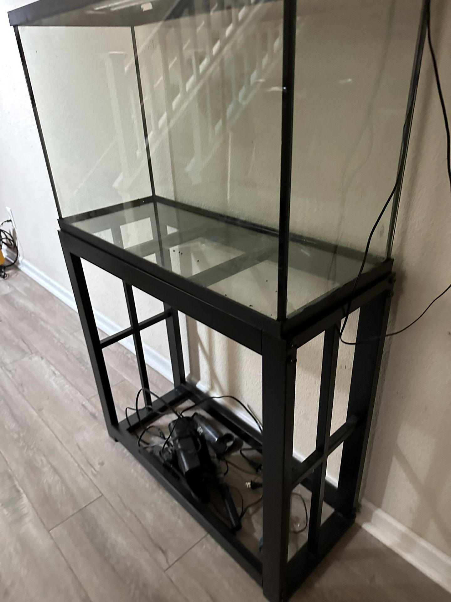 30 Gallon Fish Tank With Stand