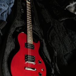 guitar with amplifier case