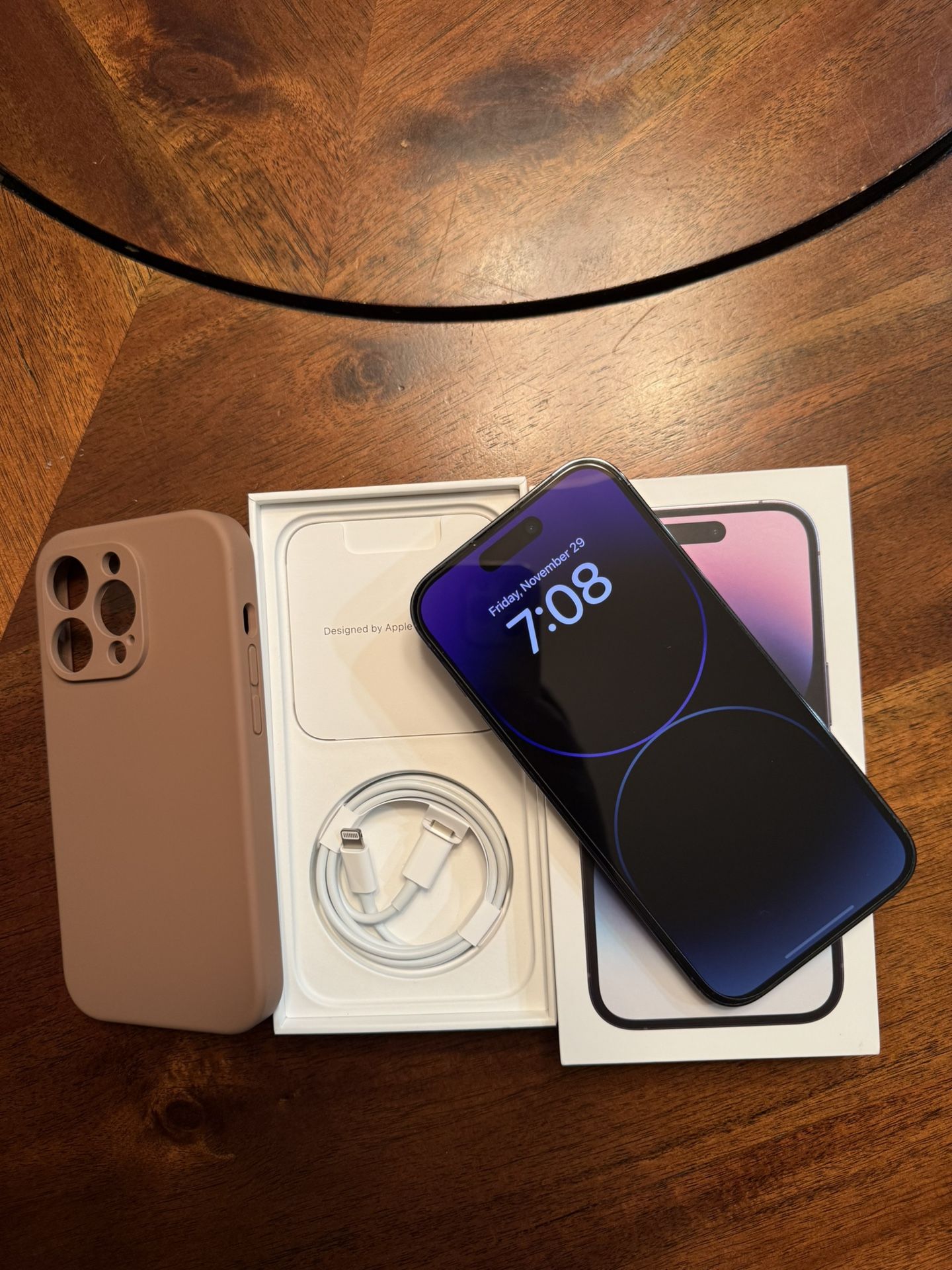 iPhone 14 Pro 256GB Deep Purple color,Excellent condition, Factory Unlocked