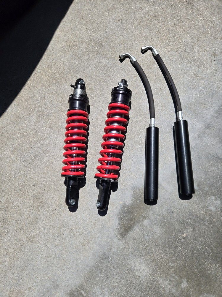 Coilovers w/Remote Reservoirs