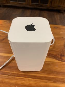 Apple AirPort Extreme Base Station