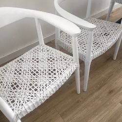 Two Safavieh Woven White Chairs (2) 