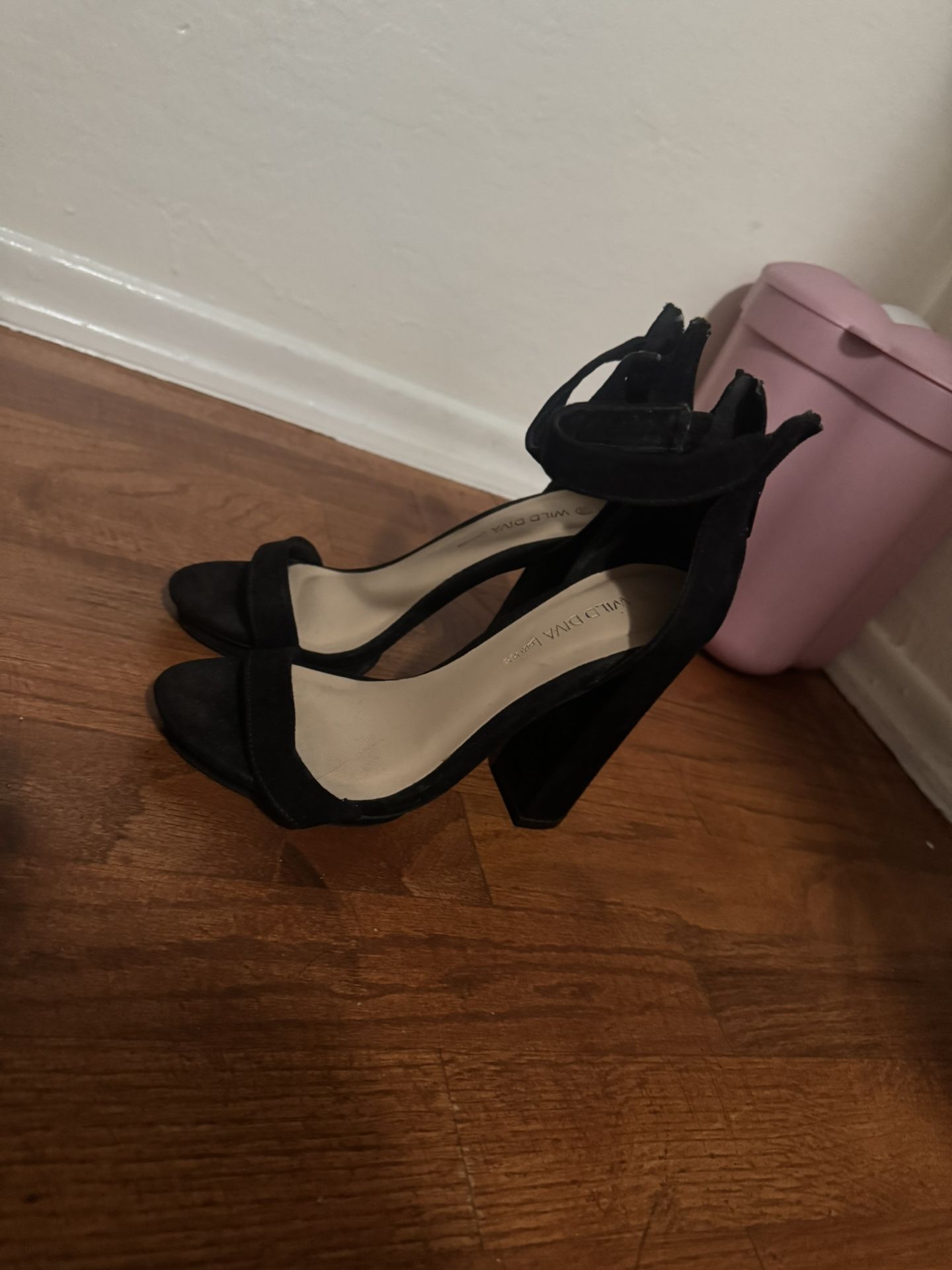 Women Black Heels