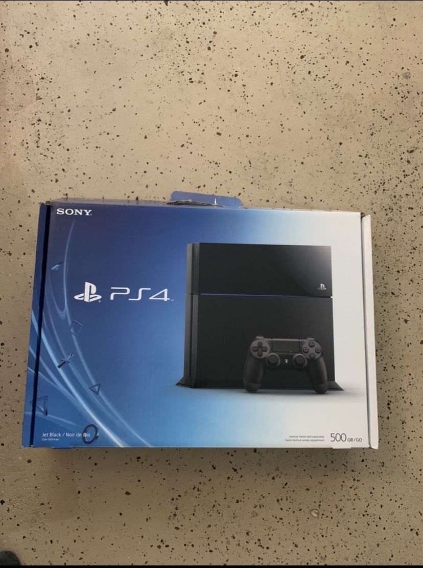 PS4 Used With Two Controllers And Multiple Nba 2k Games