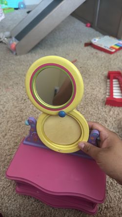 Kids mini dresser