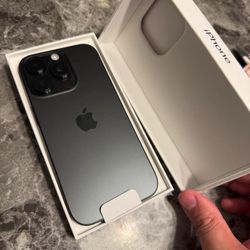 IPhone.       14.           Pro.            Max.            Unlocked 