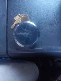 Hockey Puck lock