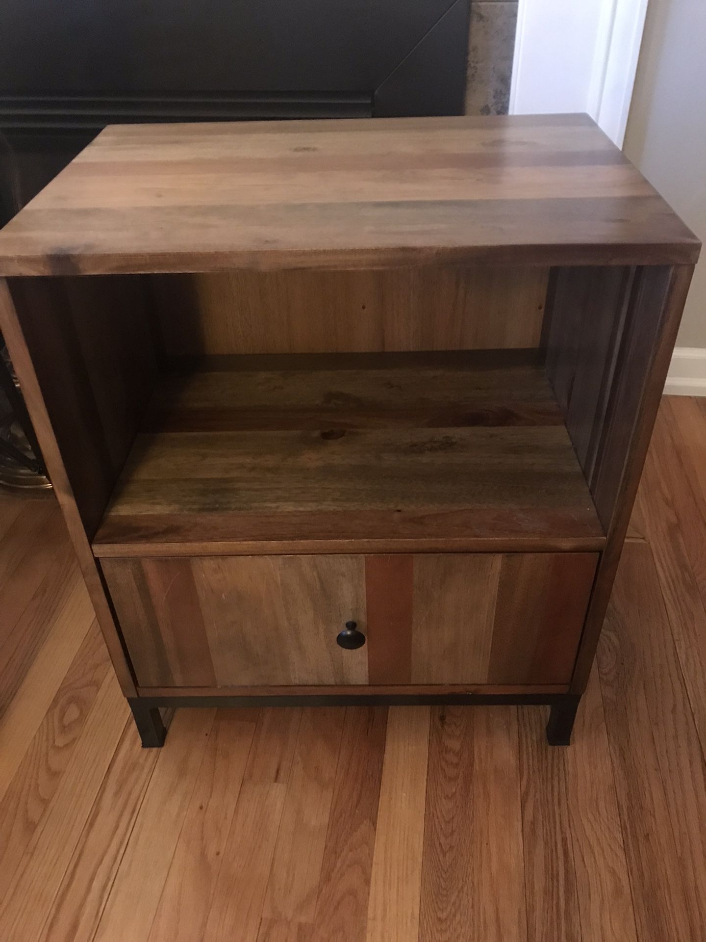 Small Nightstand Or End Table Allison Park 15101free 