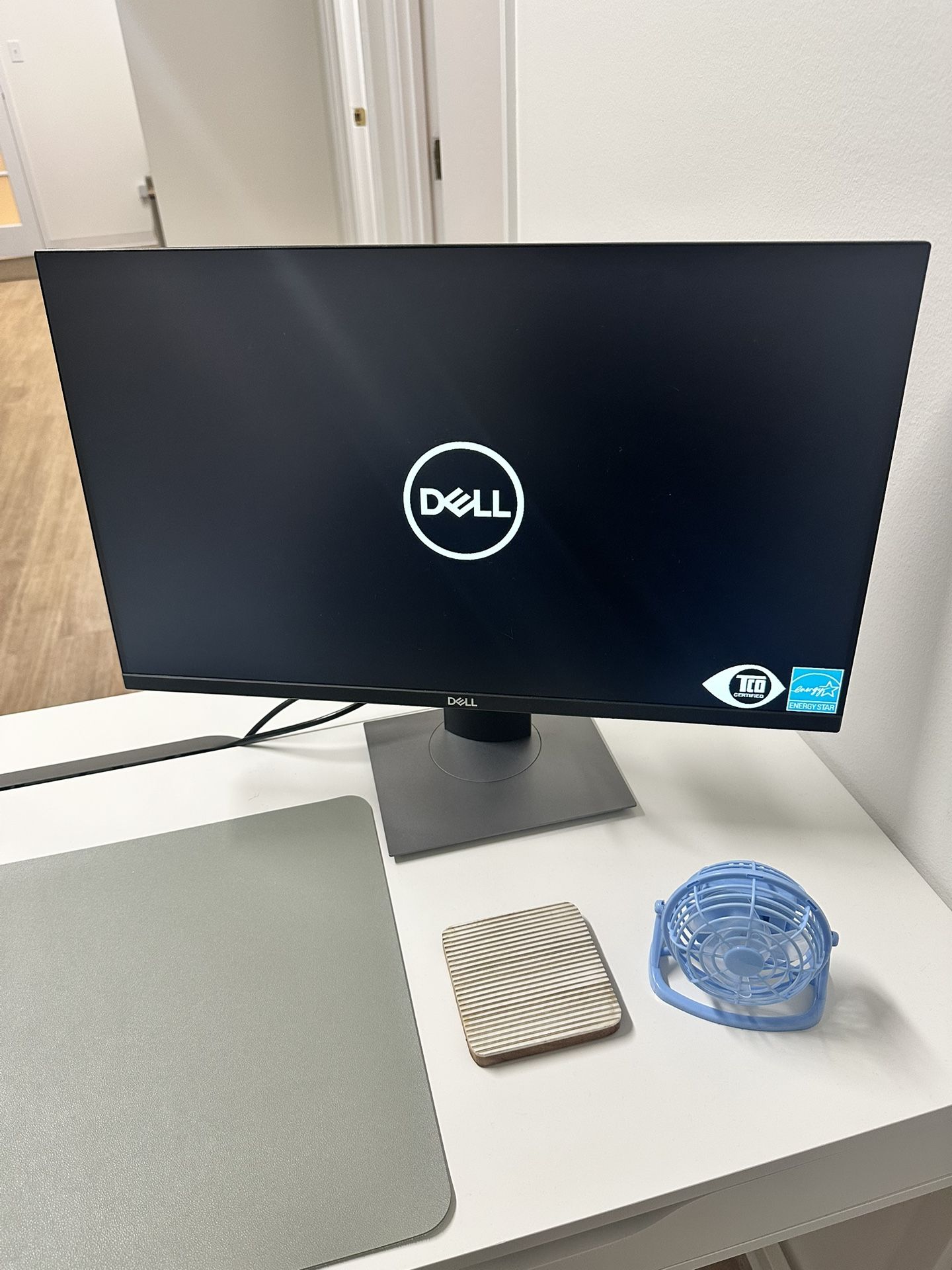 Dell P2419H 24 Inch LED-Backlit, Anti-Glare, 3H Hard Coating IPS Monitor - (8 ms Response, FHD 1920 x 1080 at 60Hz, 1000:1 Contrast, with ComfortView