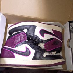 Women's Nike "Bordeaux'  Edition Brand New On The Box