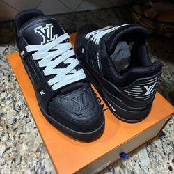Lv Trainers 