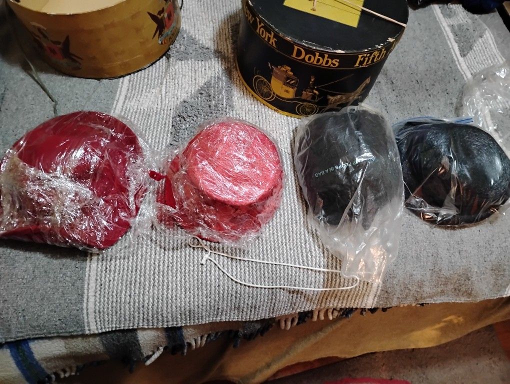 Vintage Hats/ Vintage Hat Boxes