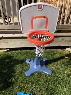 BASKETBALL HOOP