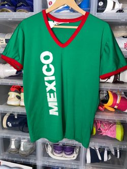 Vintage Mexico X Presidente soccer style shirt size Large fits like a Medium