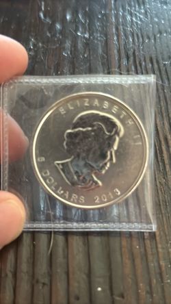 2013 Canadian Silver Maple Leaf Coin