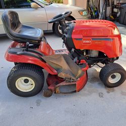 Toro Lawn Tractor LX420